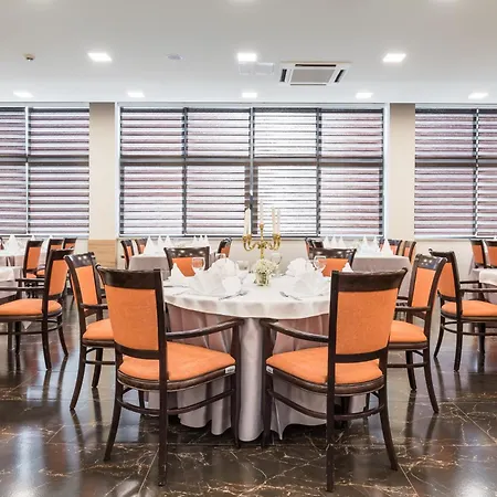 Szálloda Hotel Mondo 4*