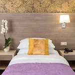 Hotel Mondo