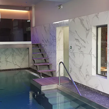 Hotel Mondo 4*
