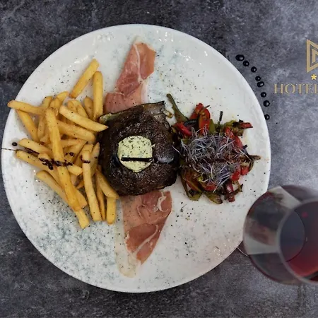 Hotel Mondo 4* سبليت