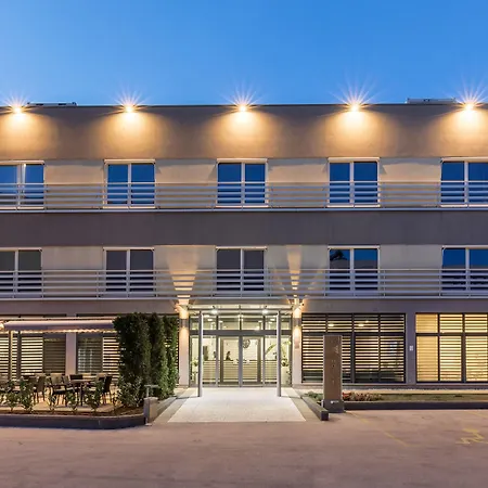 Hotel Mondo 4* Split