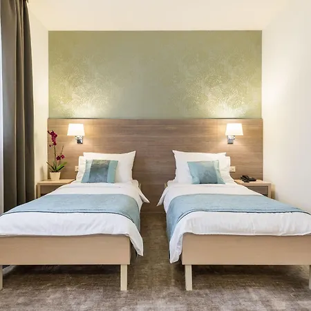 Hotel Mondo 4* Split