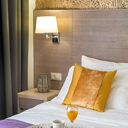 Hotel Mondo 4* Split