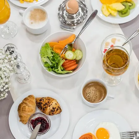 فندق Hotel Mondo