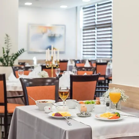 Hotel Mondo 4*