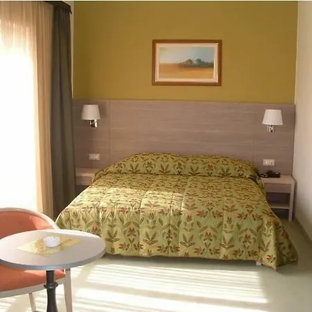 Hotel Mondo 4* Split