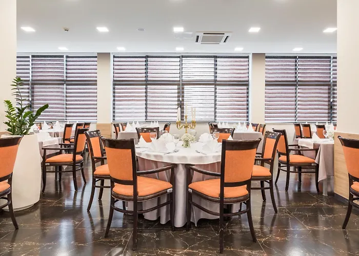 Ξενοδοχείο Hotel Mondo 4*