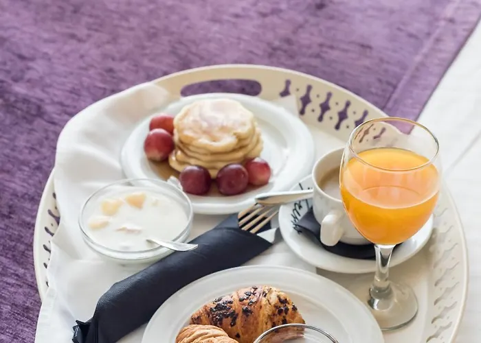 Ξενοδοχείο Hotel Mondo 4*