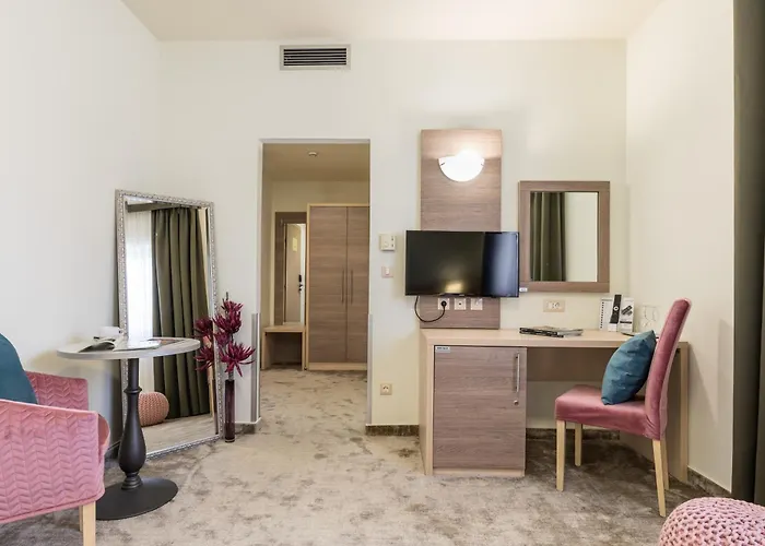 Hotel Mondo 4*